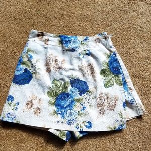 COPY - Women's Linen Skort size 4